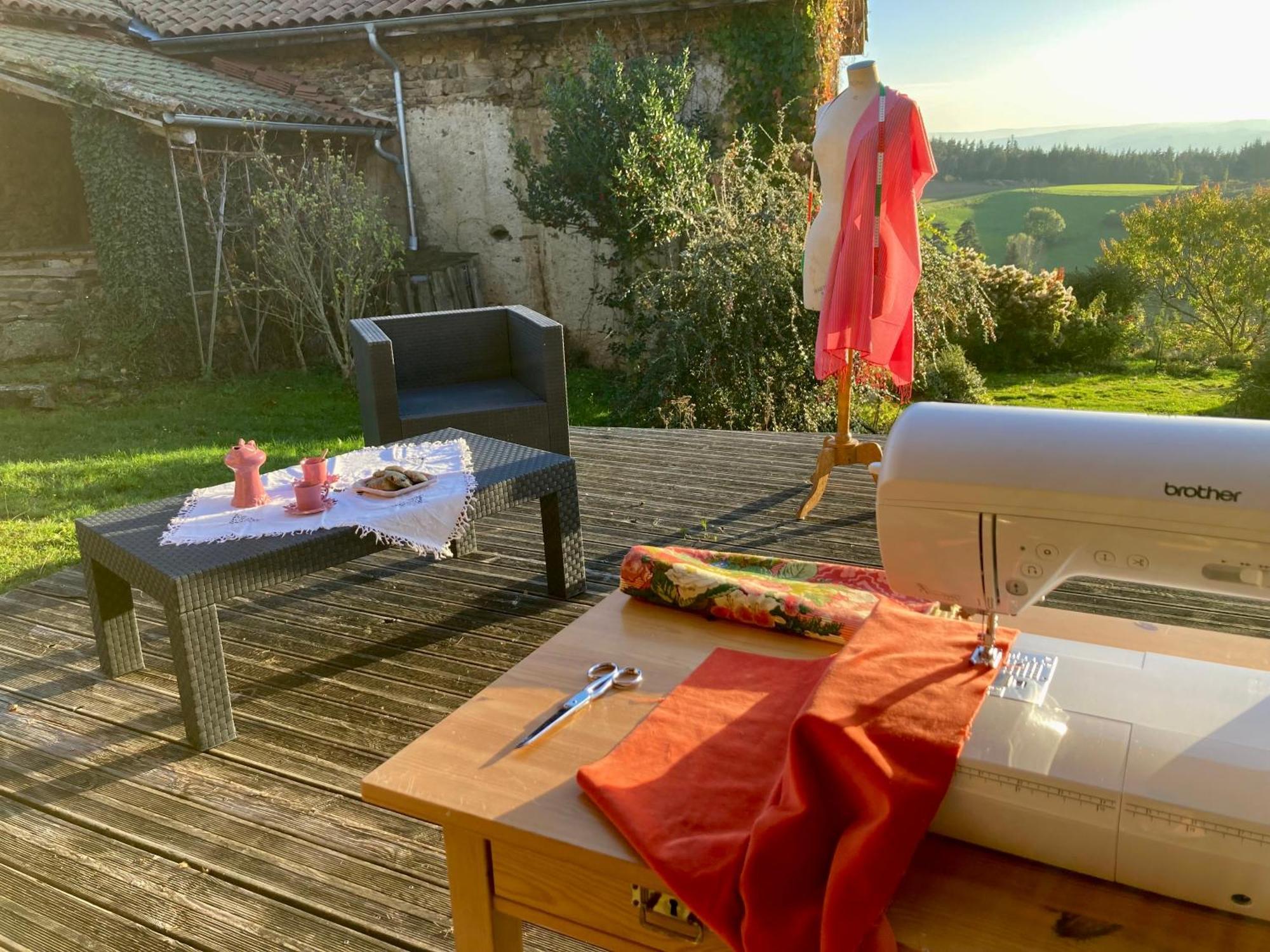 Eco-Gite Cottage Panoramique, Terrasses, Baby Foot, 150 M2 Renove Et Agrandi En 2024, Activites Proposees Champagnac-le-Vieux Bagian luar foto